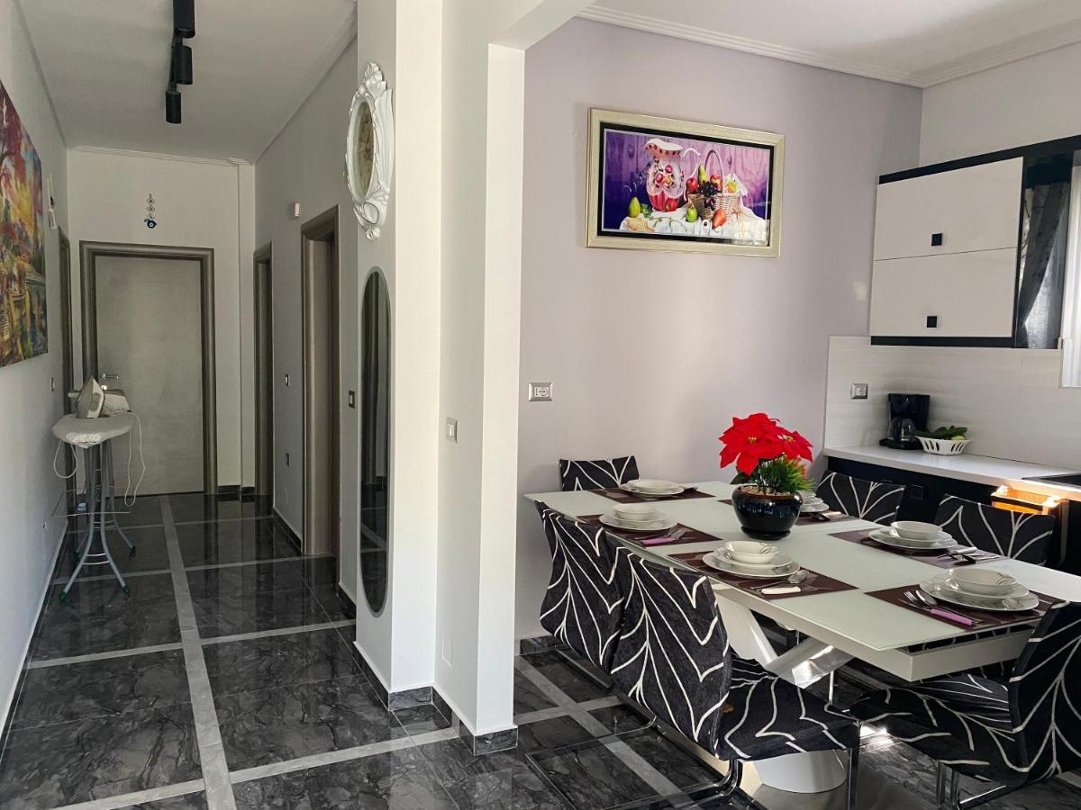 Vila Sinani Саранде Екстериор снимка